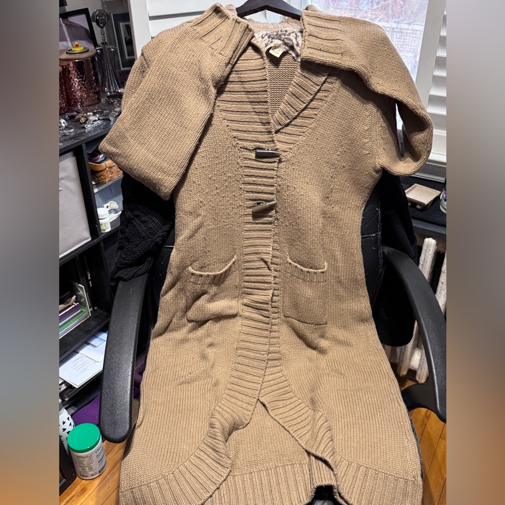 🍁✨ HOST PICK✨Roots Taupe Long Sweater Jacket — Cozy Canadian Classic ✨🍁 - Picture 7 of 16